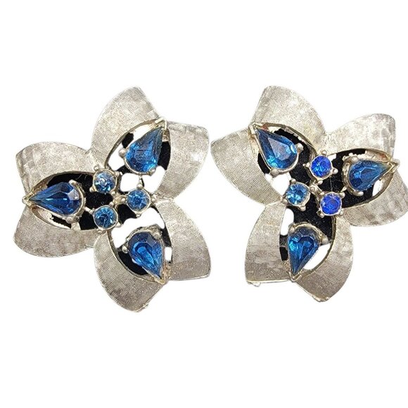 Karl Arke Inc Large Floral Clip On Earrings Silver Tone Blue Rhinestones Vintage - Picture 1 of 12